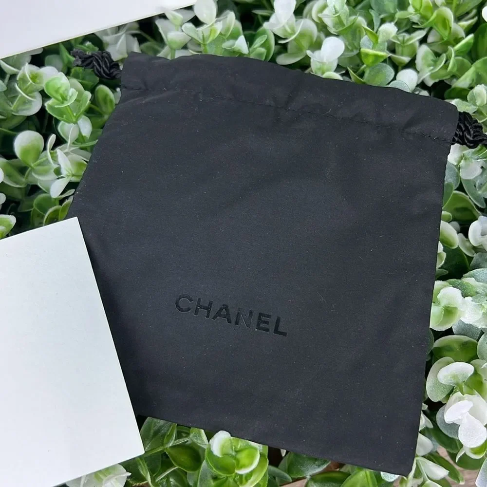 CHANEL Blank Card & Drawstring Pouch Gift Set
